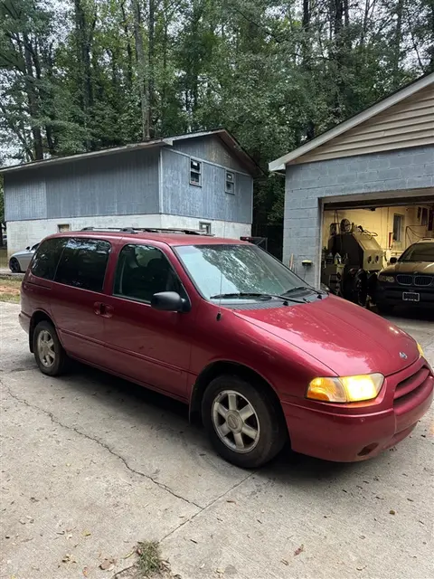 2001 Nissan Quest thumbnail 2